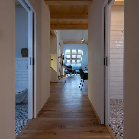 Renesancni Vinarsky Dum V Historickem Centru Znojma Apartment Znojmo Exterior photo